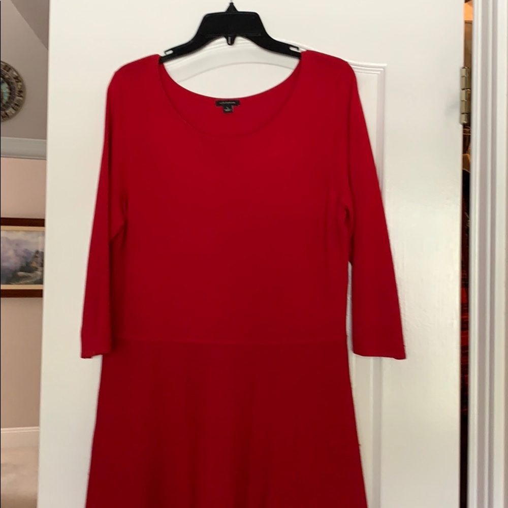 Hits at the knee. Perfect for Christmas time!